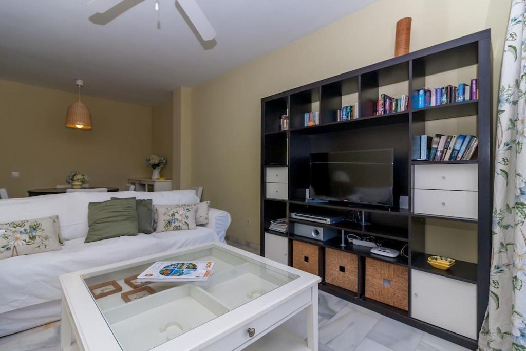 Canovas Nerja - Alcazaba Parador, Piscina, 2 Dorm ภายนอก รูปภาพ